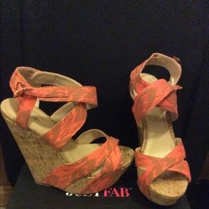 Just Fab “Whytley” coral/tan wedge sandals sz 8.5